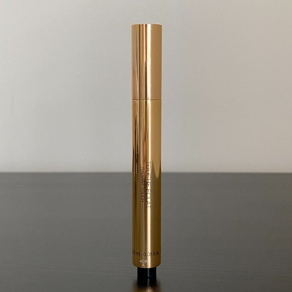 YSL Touche Éclat Brightening Pen Luminous Ivory - Picture 3 of 11